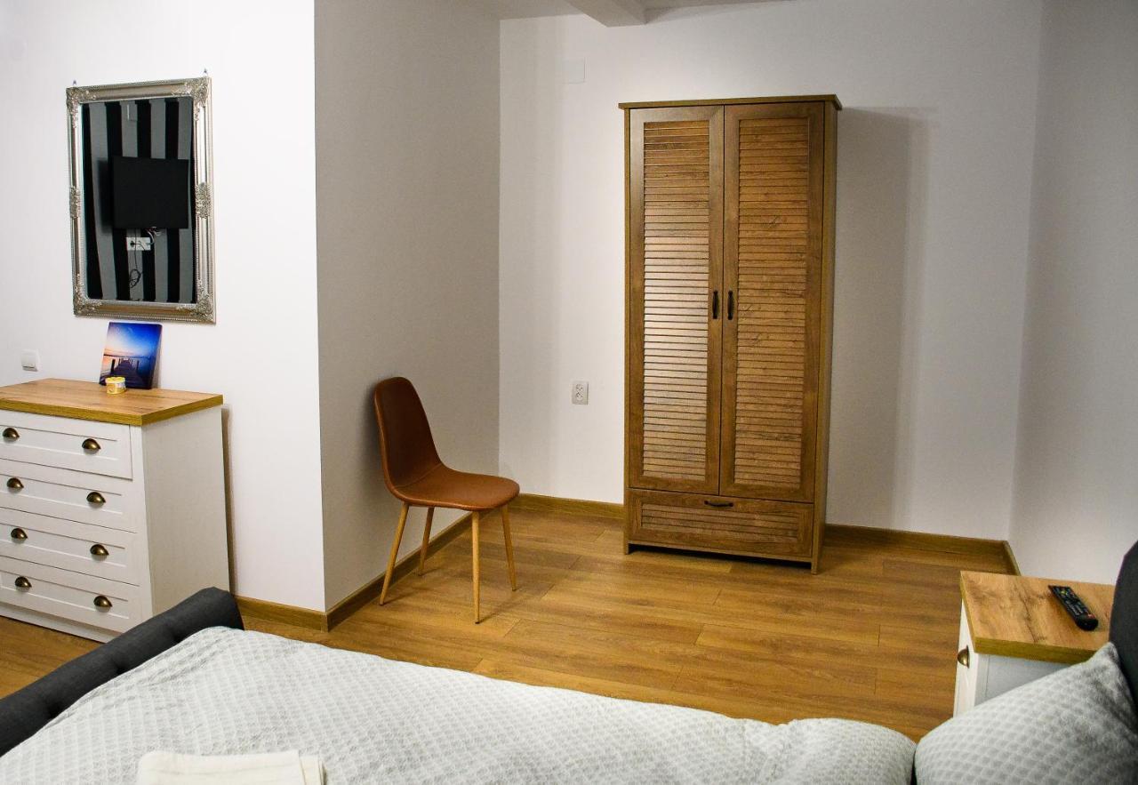 Ayana Central House Oradea Exteriör bild